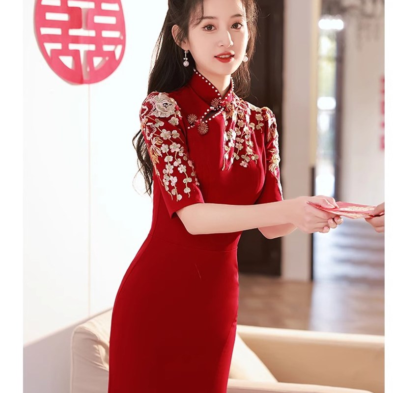 中式改良旗袍敬酒服2025夏季新娘年轻款小个子订婚礼服鱼尾连衣裙