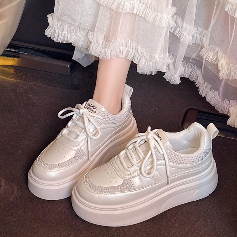 新品厚底小白鞋女2025新款
