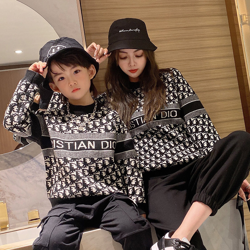 一家三四口春秋款全家亲子装提花洋气毛衣炸街母子母女装针织衫季