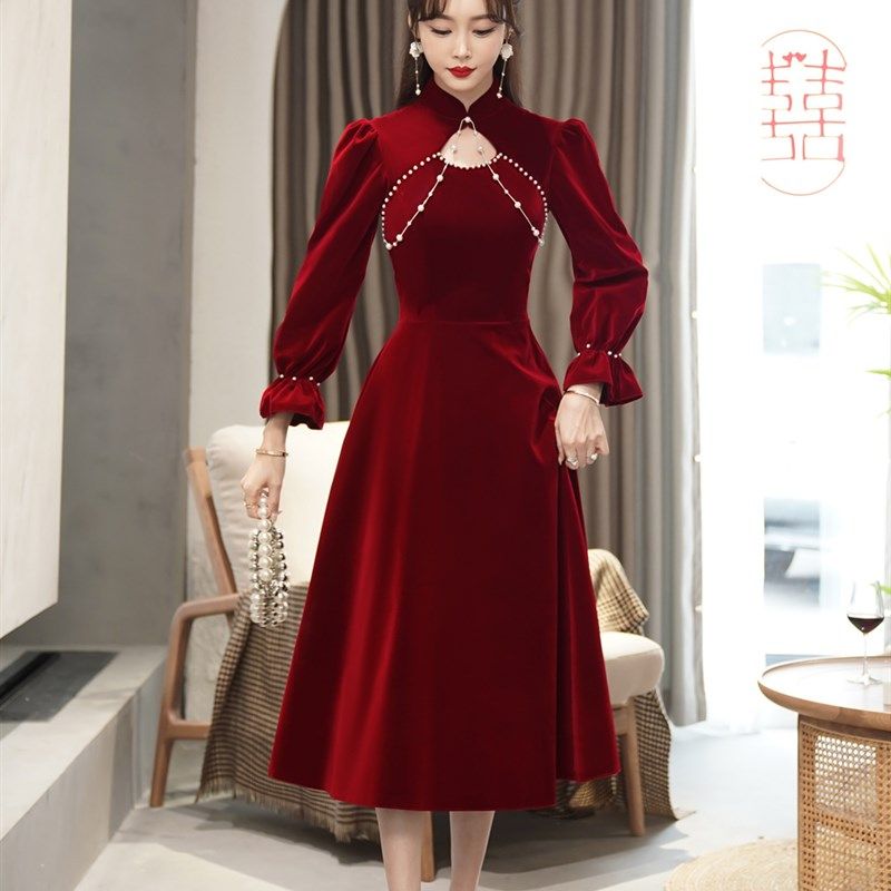 秋冬旗袍敬酒服新娘订婚晚礼服裙大码高级感镂空长袖酒红色连衣裙