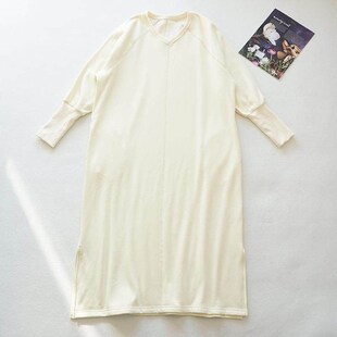 日系V领加绒长裙卫衣裙米白连衣裙秋冬女裙加厚保暖裙子Q62