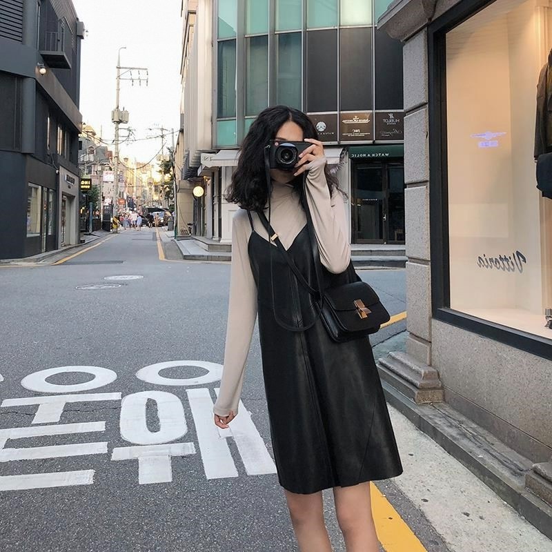 背带裙两件套气质显瘦PU皮吊带连衣裙女子春秋韩版百搭宽松中长款