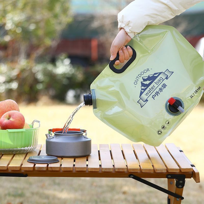 户外便携水袋8L大容量水龙头食品级登山露营烧烤旅行折叠储水袋