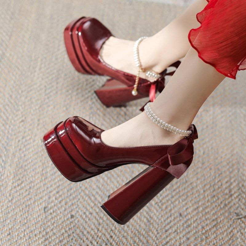 法式漆皮高跟鞋女粗跟2025新款红色婚鞋新娘鞋小个子厚底方头单鞋