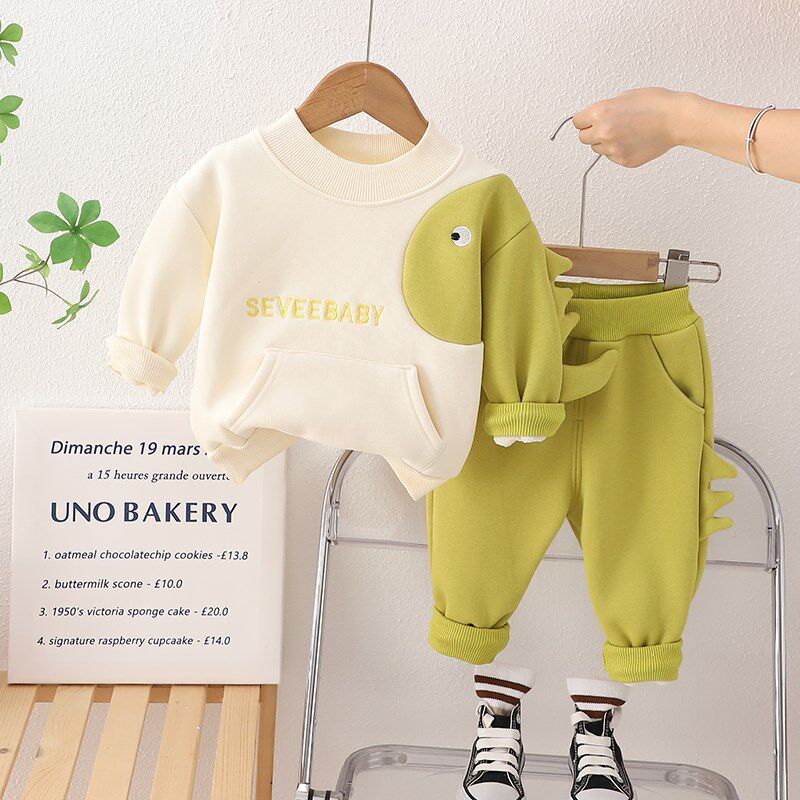 男宝宝秋冬装1岁半l12九11一8八6六9十个月婴儿衣服加绒秋冬季套