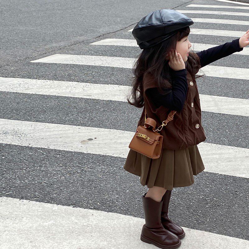 小女孩洋气斜挎包迷你百搭可爱小挎包女童时尚手提外出游零钱包包