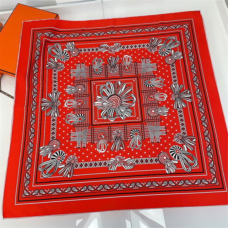 2021新款夏季薄款复古法式洋气90cm丝绸大方巾丝巾装饰围巾披肩女