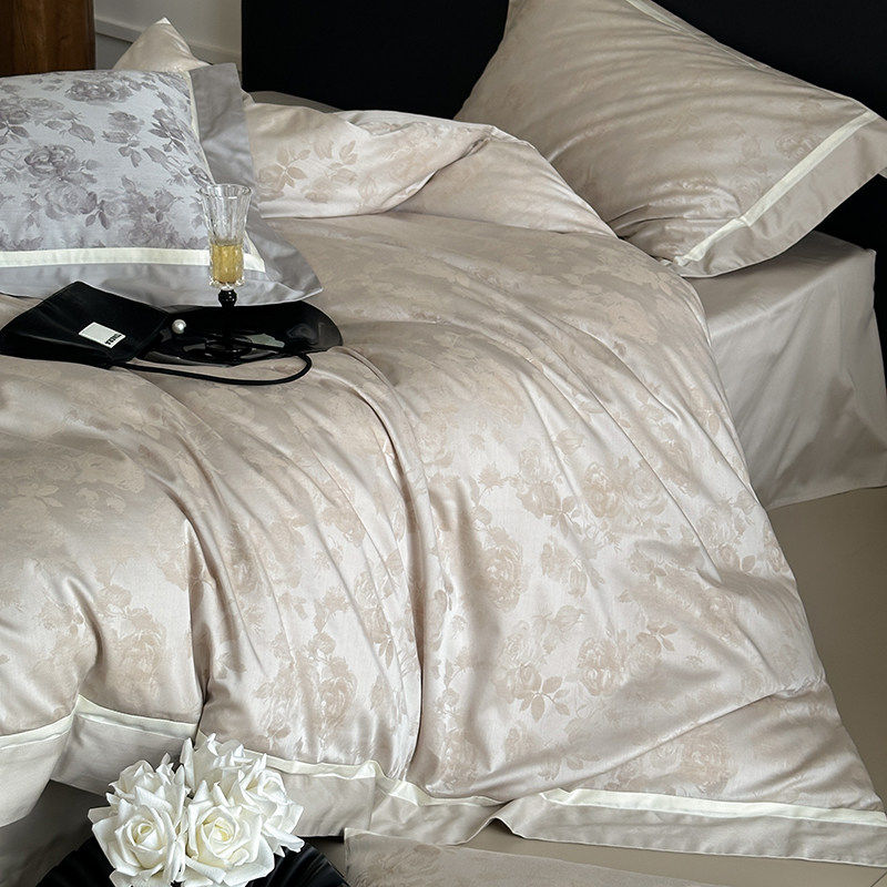轻奢风柔软天丝棉四件套全棉贡缎1.8m床上用品简约花卉提花被套