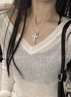 YOLO ACC 日常戴的最多的一条 简约bm十字架镶满钻小众百搭项链