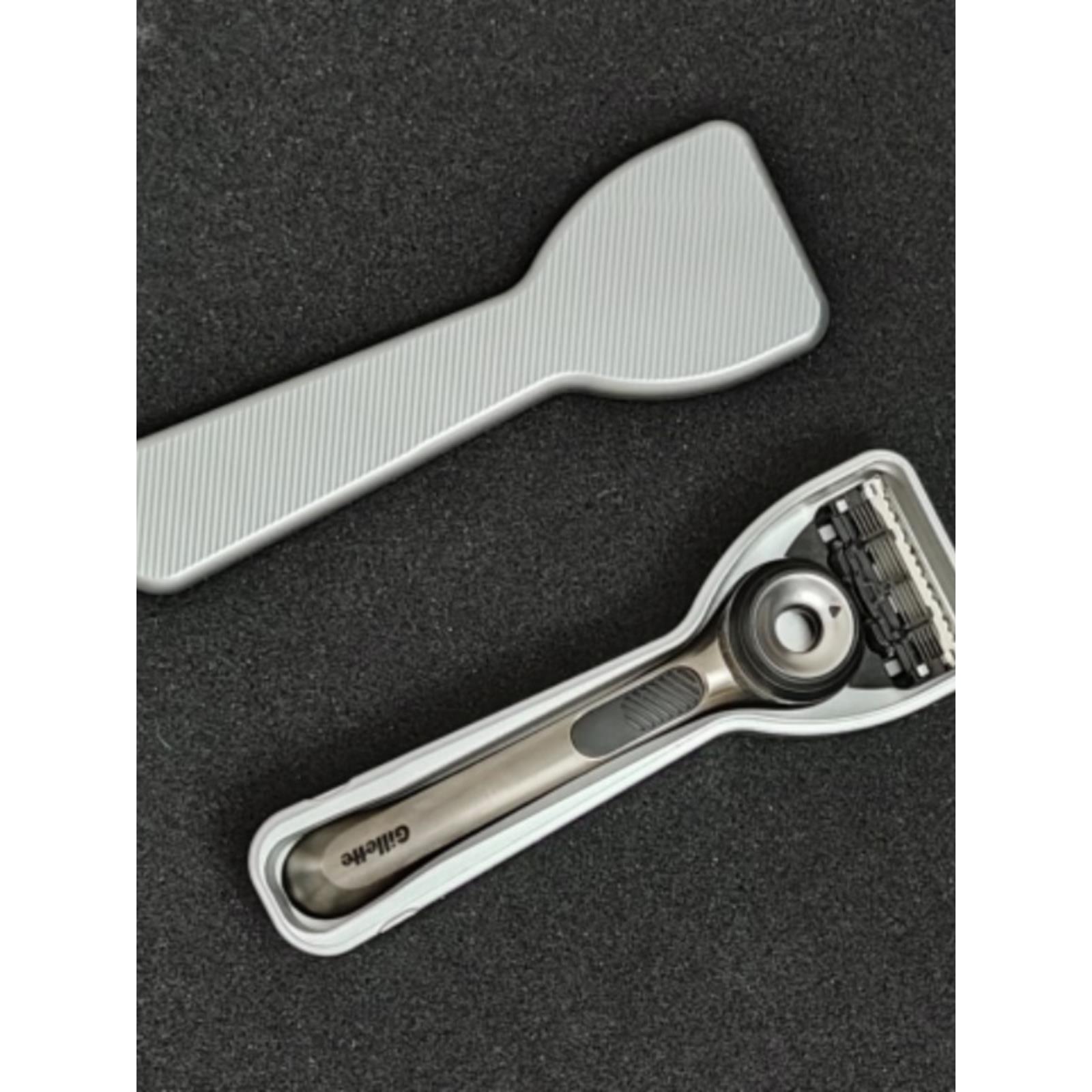 剃须刀极轻手动剃须刀铝合金金属保护盒商务旅行便携式刀架专用存