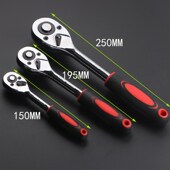 棘轮扳手汽修工具配套大中小飞套筒使用