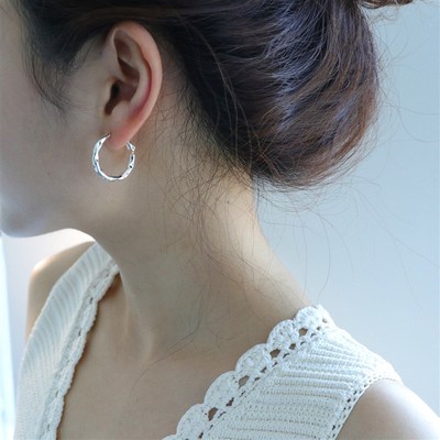 因缺斯汀【肌理素圈】2.5cm简约金属肌理感素圈耳钉耳环小众耳夹