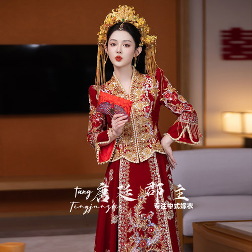 150小个子V领丝绒中式新娘秀禾服