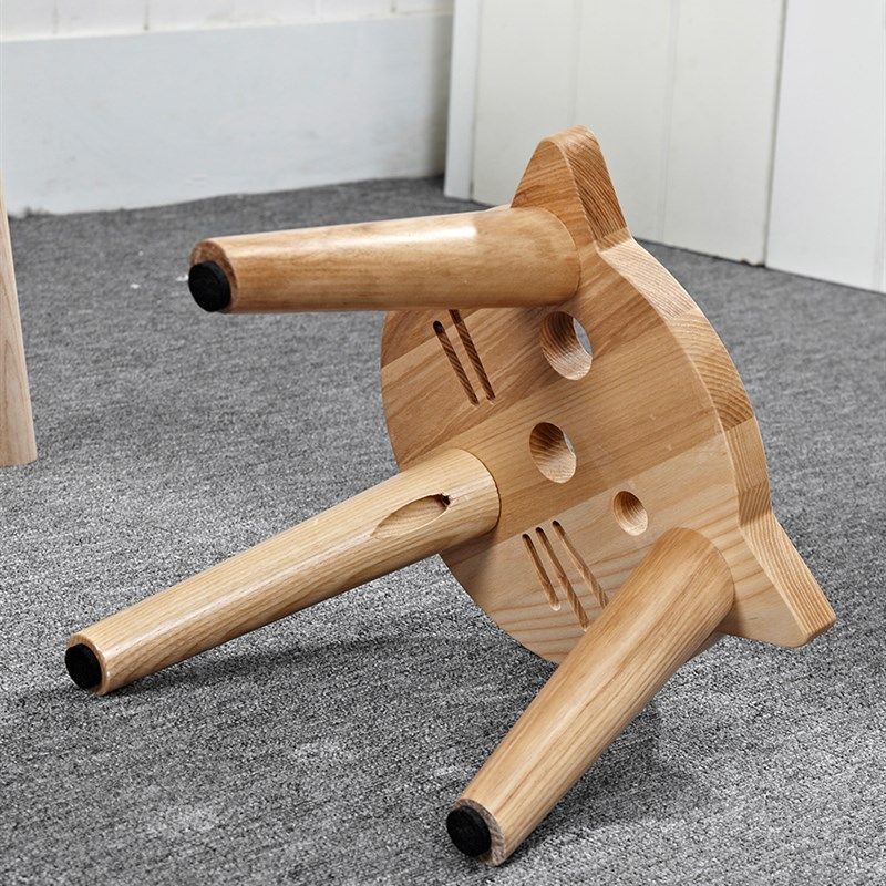 儿童椅子小板凳实木家用凳子穿鞋凳可爱幼儿园娱乐区卡通动物坐凳