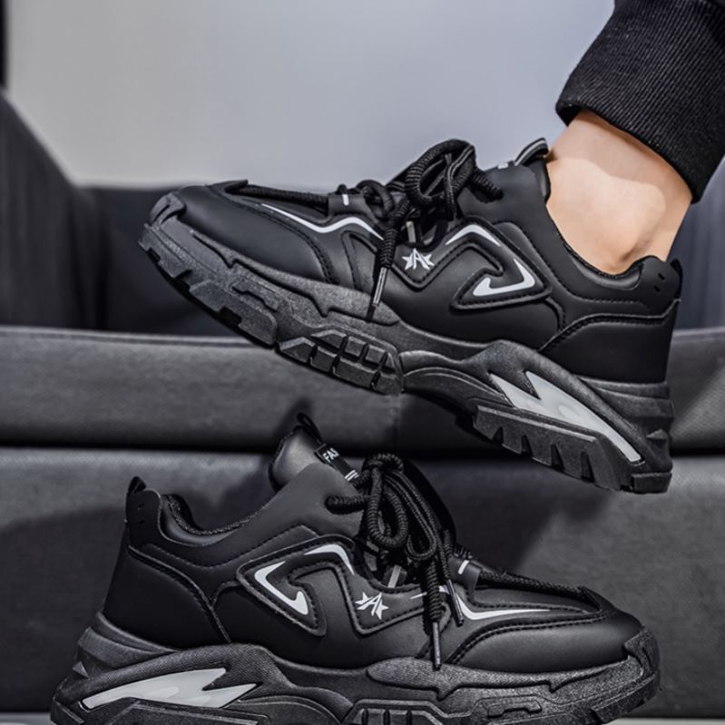 男鞋秋冬2025新款厚底防滑工地劳保马丁靴运动登山鞋工装久站不累