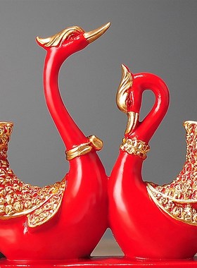 天鹅摆件工艺品创意家里桌面客厅酒柜电视柜装饰品结婚礼物办公室