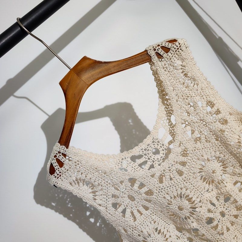 勾花镂空针织背心马甲女夏季新款波西米亚度假风无袖吊带上衣罩衫