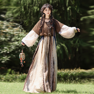 华服未来原创汉服女唐制坦领民族异域风旅拍摄影服装 —大漠沙如雪