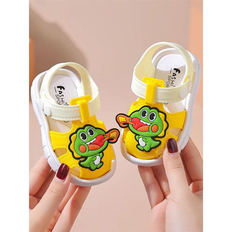 宝宝塑料凉鞋男宝儿童可湿水踩水夏季一两岁婴儿小男童可下水防滑