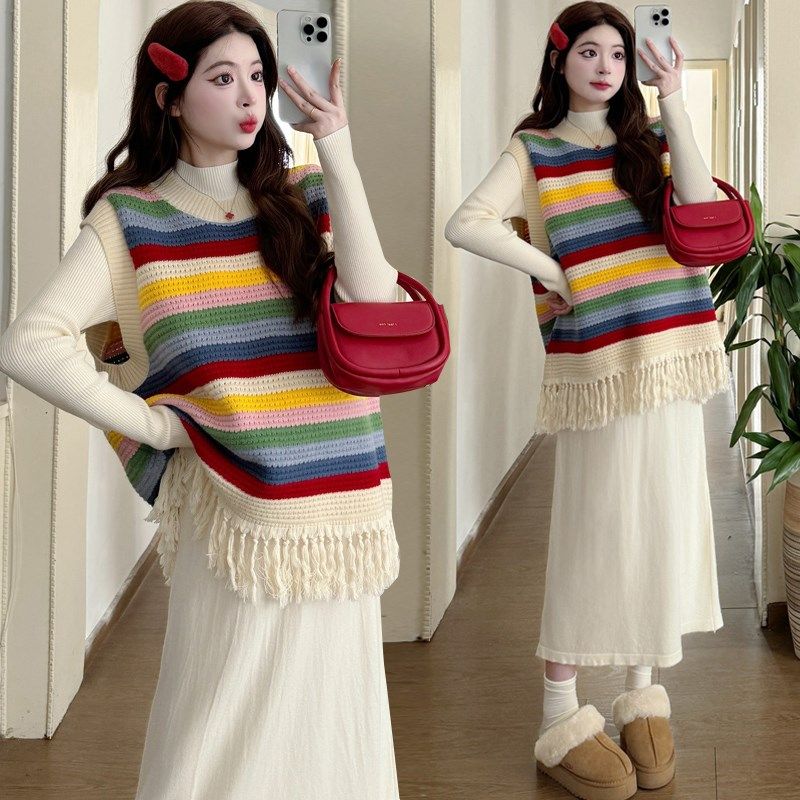 孕妇套装秋季时尚彩色条纹流苏马甲半高领针织连衣裙两件套秋冬装