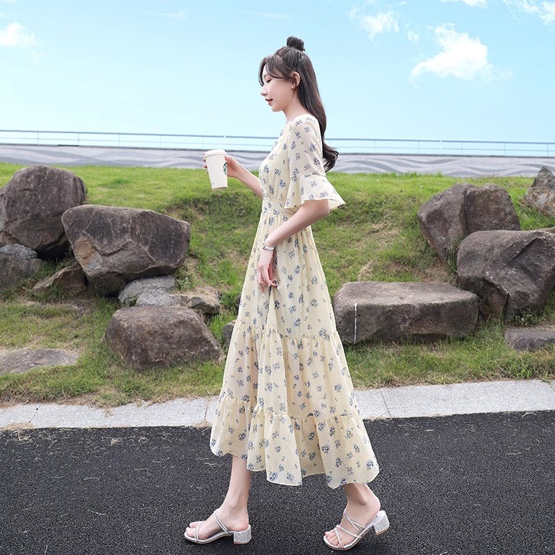高级感气质小清新a字碎花雪纺连衣裙女夏2024新款显瘦仙女长裙子