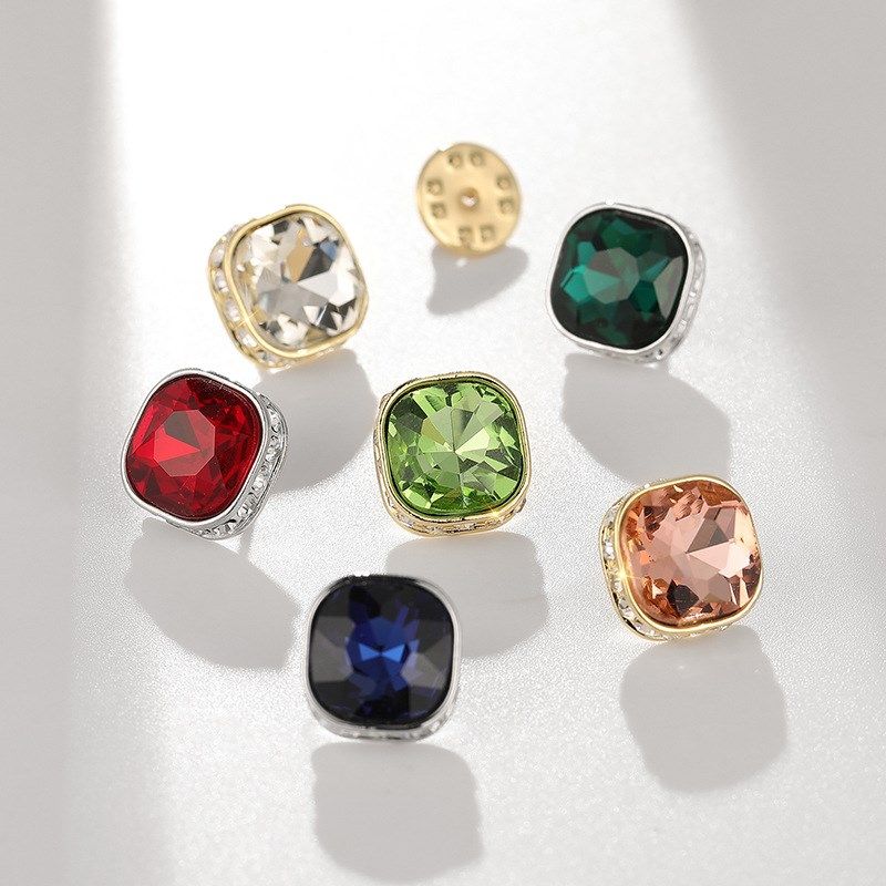 超闪水晶方块胸针女高档奢华设计感小众防走光开衫别针精致刺马针