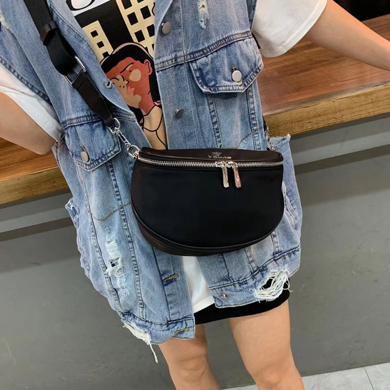 马鞍包女2021新款牛津布单肩半圆小包包潮简约斜挎腰包百搭女士包