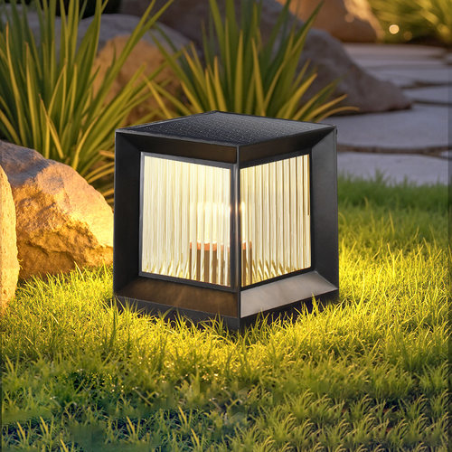 太阳能户外防水草坪灯