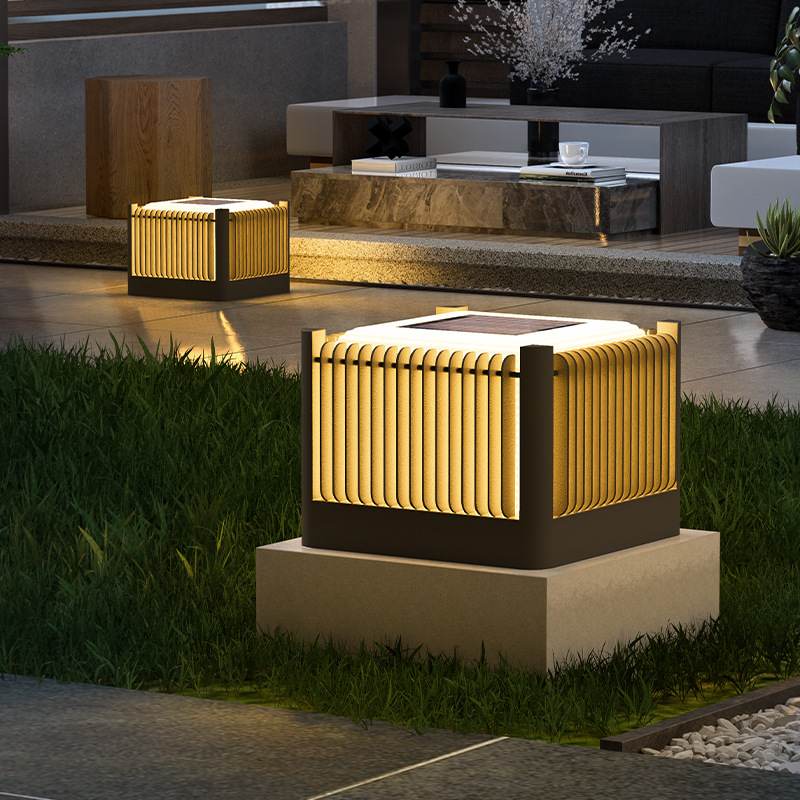 太阳能防水防锈不锈钢庭院柱头灯