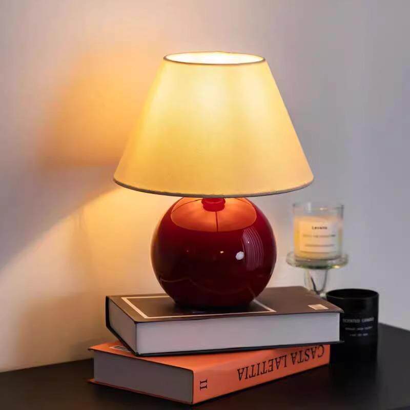 萤火虫法式中古陶瓷灯可爱栗子设计师复古日式卧室床头氛围感台灯