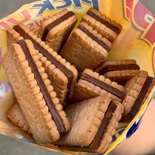 德国进口 Bahlsen百乐顺PICKUP牛奶巧克力味夹心饼干网红爆款零食