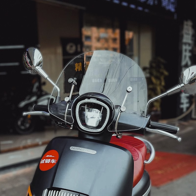 适用南方梦拉丽莎飞戈1前挡风玻璃改装风挡加高加厚挡雨板