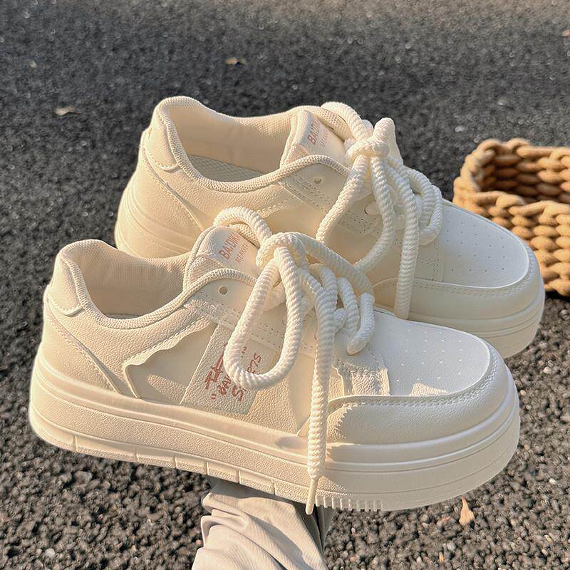 新品夏季款鞋子女小白鞋女2026新款透气百搭配裙子休闲运动鞋厚底