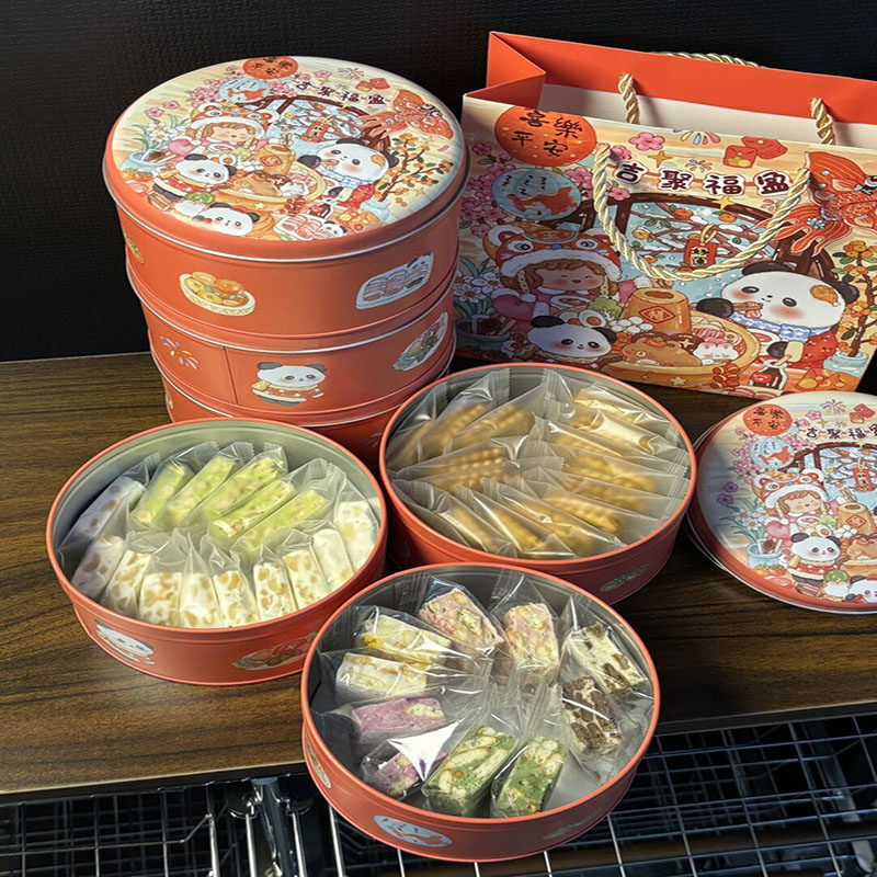 马年网红零食饼干蔓越莓雪花酥糖果糕点心牛扎奶芙抹茶年货大礼包