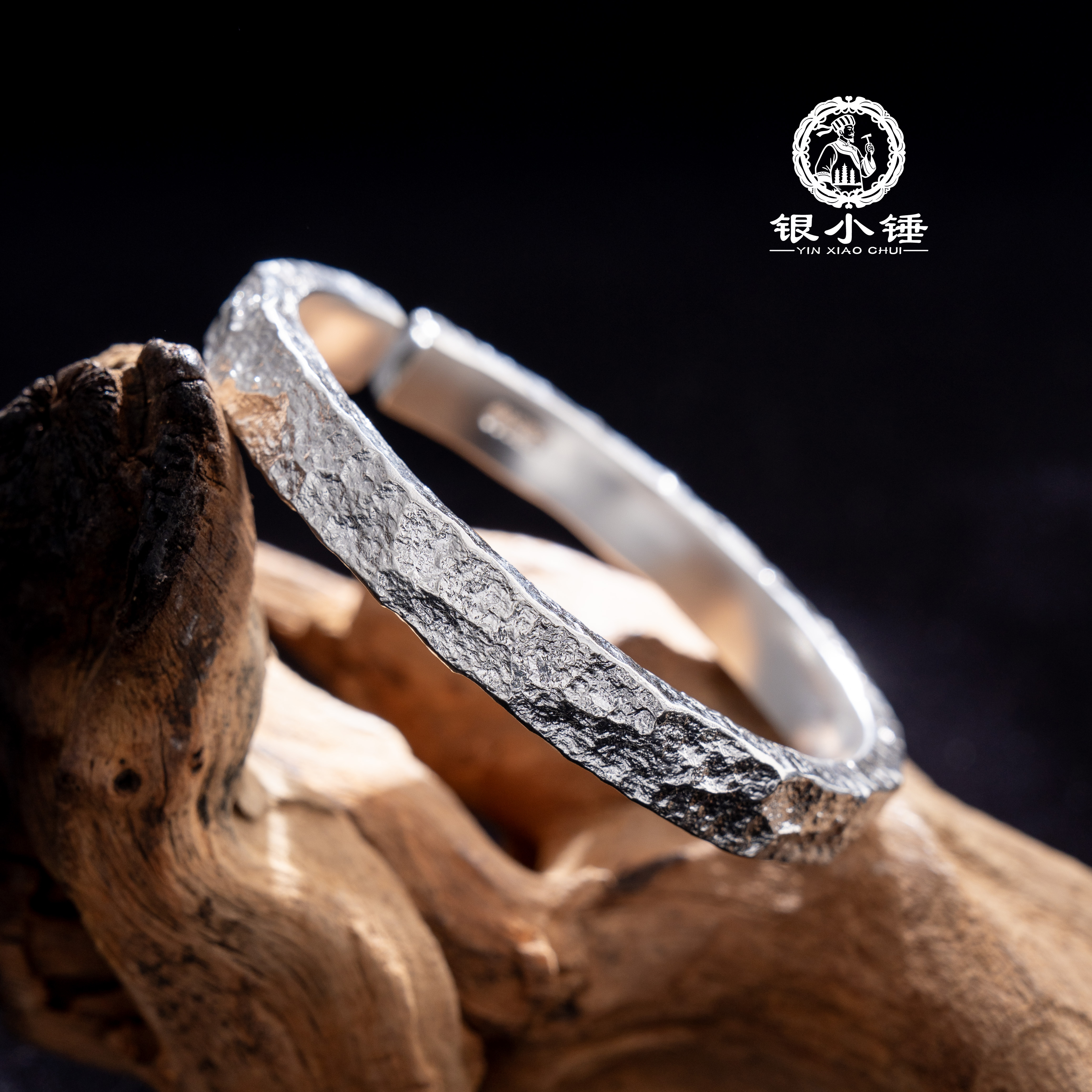 锤纹银手镯 大理银小锤古法手工石头锤纹999足银银手镯/可定制