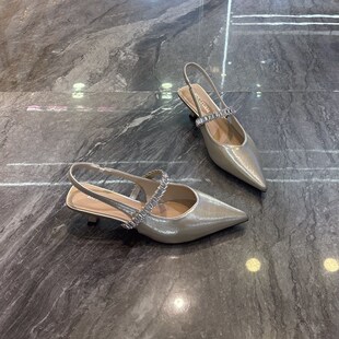 尖头时髦气质水钻一字带单鞋女20B25新款春夏中跟细跟法式包头凉