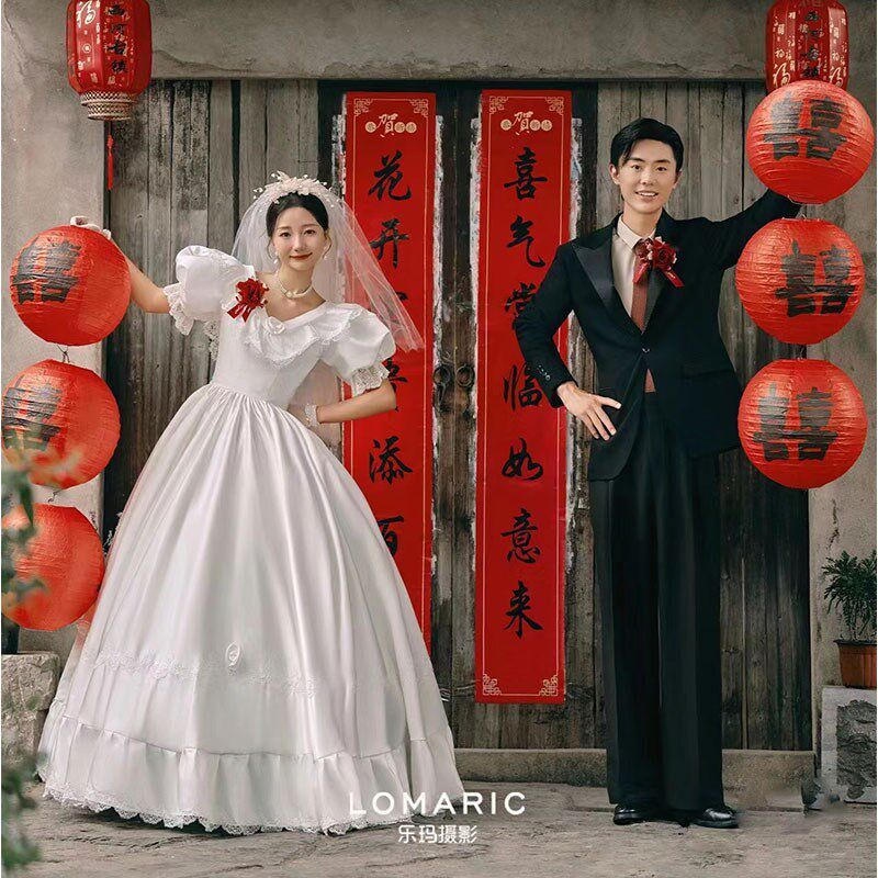 大码缎面轻婚纱2024新款胖MM新娘加肥加大宴会晚礼服森系旅拍婚纱