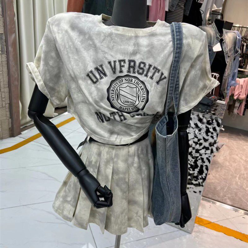 2024夏季新款洋派时尚学院风薄款晕染圆领T恤O 减龄百褶裙两件式