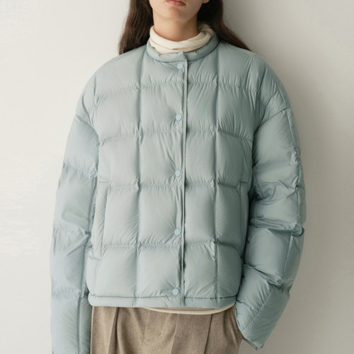 文艺风白鸭绒2025冬季新款小圆领H型短款轻量轻薄女士洋气羽绒服