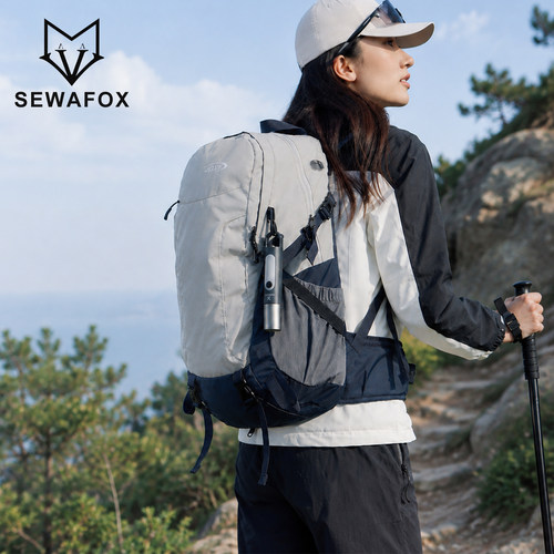 SEWAFOX轻便大容量登山双肩包