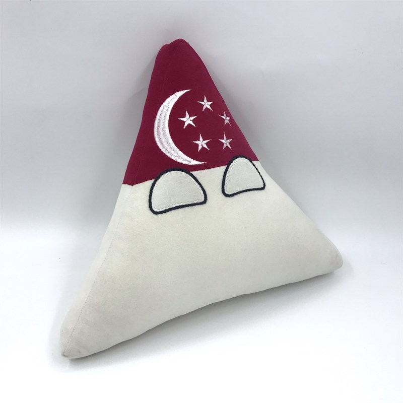 【石三公社】新加坡三角形毛绒抱枕靠垫波兰球漫画二次元周边