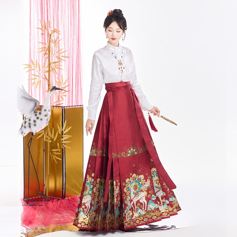新中式织金妆花马面裙婚服秋冬季红色汉服2024新款新娘订婚敬酒服