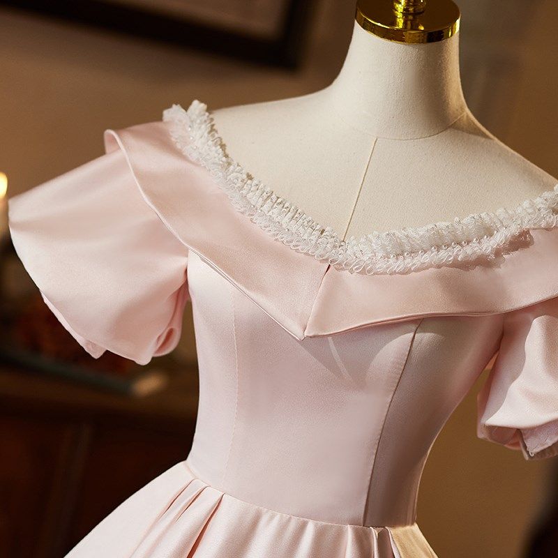 粉色缎面出门女party2024新款夏季小个子小众高级感订婚婚纱礼服