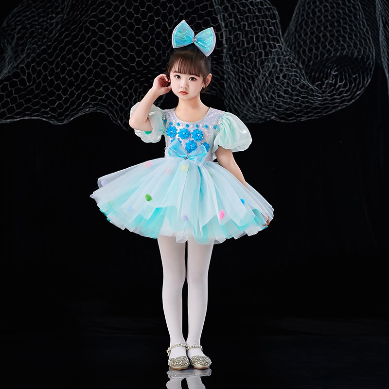 六一儿童演出服幼儿园舞蹈亮片连衣纱裙女童可爱娃娃表演服公主裙