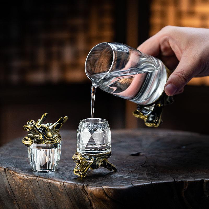 国风十二生肖酒杯套装分酒器中式水晶一口杯家用白酒杯收藏级酒具