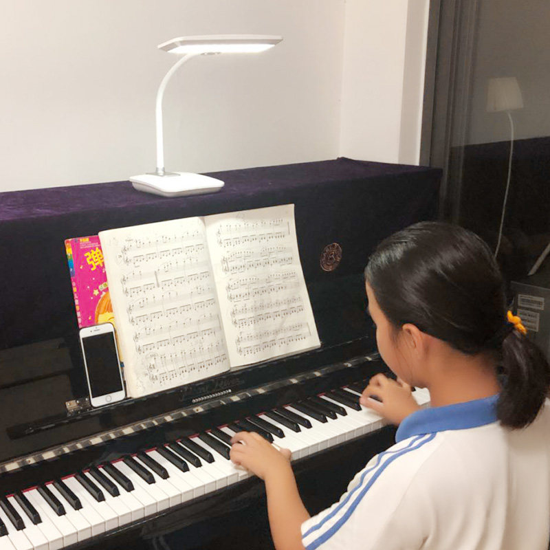 钢琴灯乐谱e灯专业钢琴护眼练琴灯钢琴台灯专用护眼钢琴上用的台