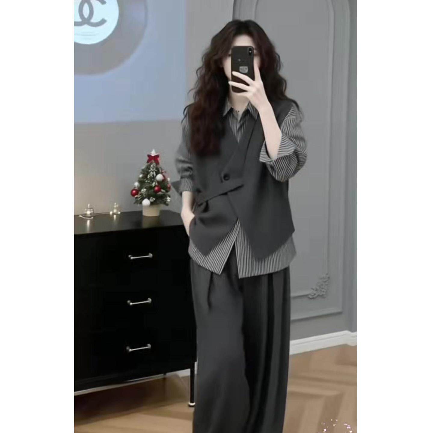 新品网红款欧韩时尚套装女2026春季新款条纹衬衫+马甲+阔腿裤三件
