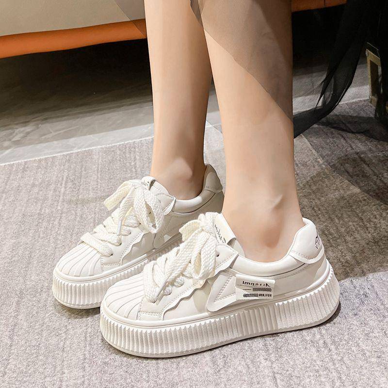 新品2026春季新款珍珠法式香槟色婚鞋新娘鞋主婚纱水晶高跟鞋女不