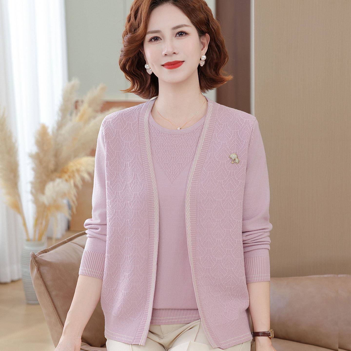 新品2026新款妈妈秋装上衣两件套50岁中老年女装针织开衫薄款小外