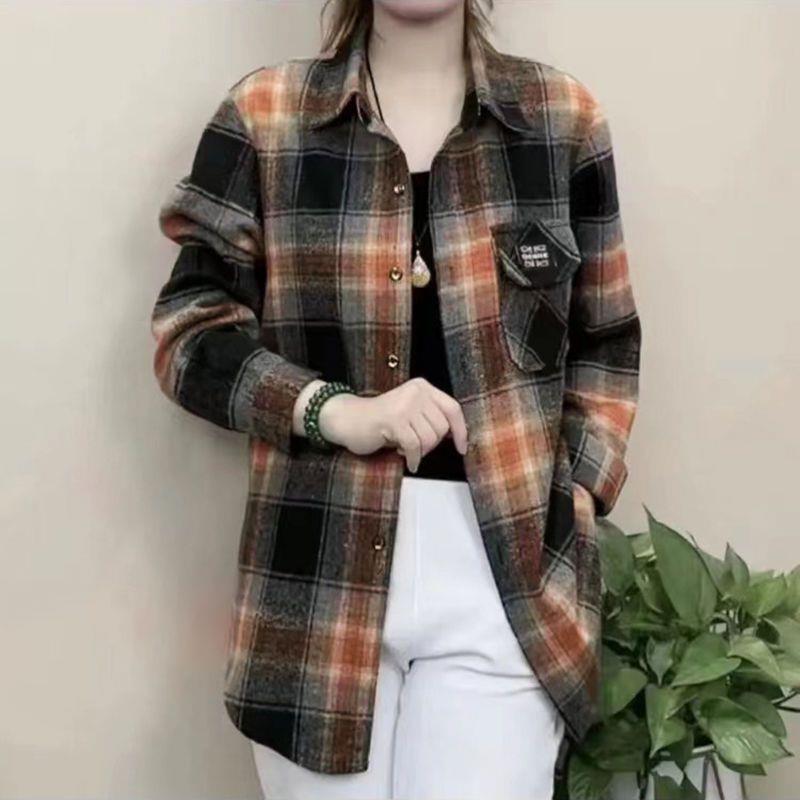新品洋气爆款格子外套2026春季新款外穿衬衫妈妈装显瘦遮肉女装上